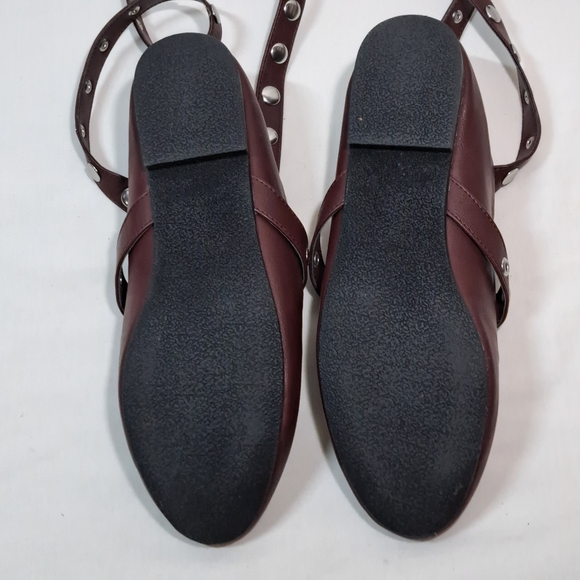 Just Fab Flats with Ankle Strap in Burgundy Size 9.5 - Picture 3 of 3